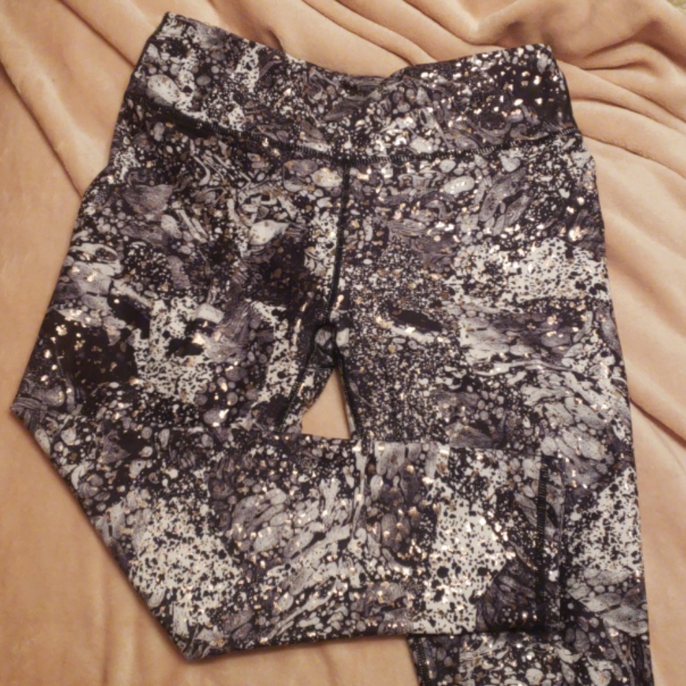 Athletic capris